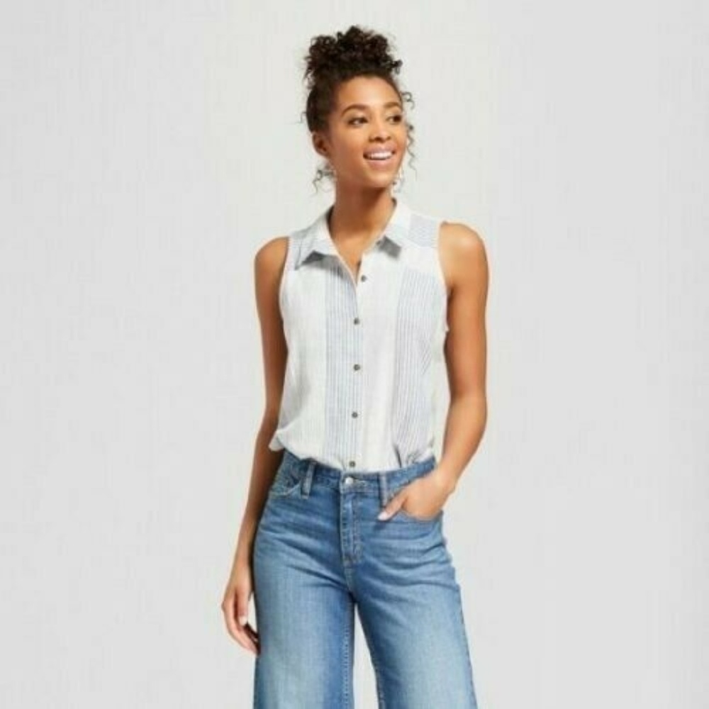 Universal Thread blue and white striped top